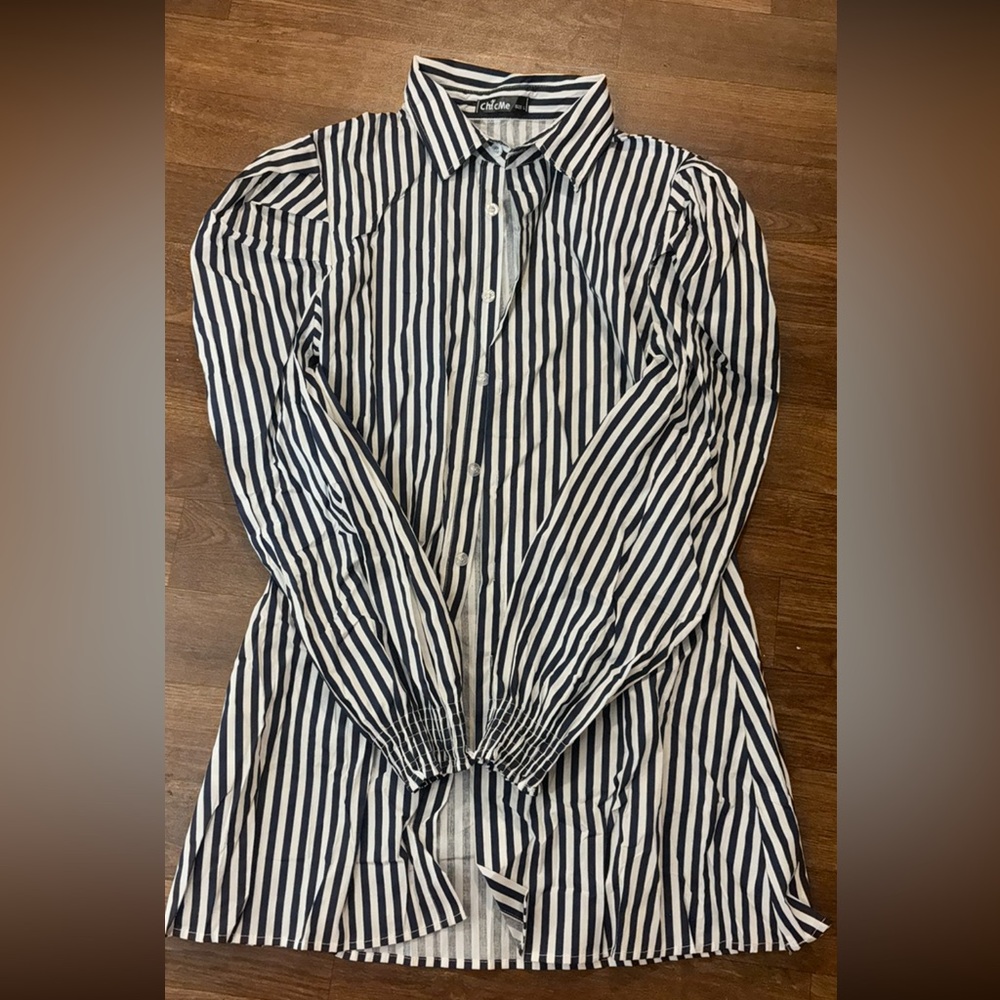 Calvin Klein Black and White Striped Women’s Shirt